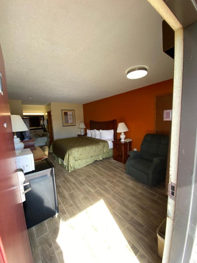 Budget Host Inn - Baxley Экстерьер фото