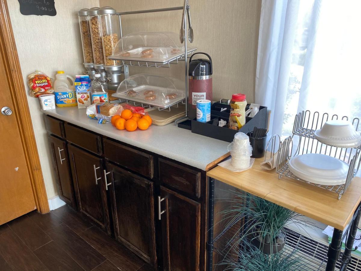 Budget Host Inn - Baxley Экстерьер фото