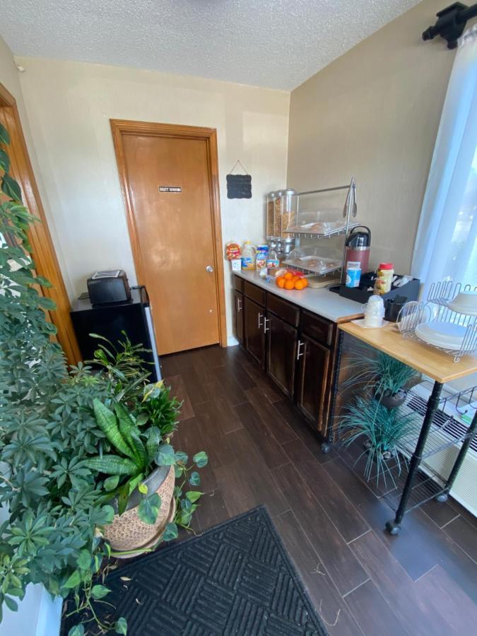Budget Host Inn - Baxley Экстерьер фото
