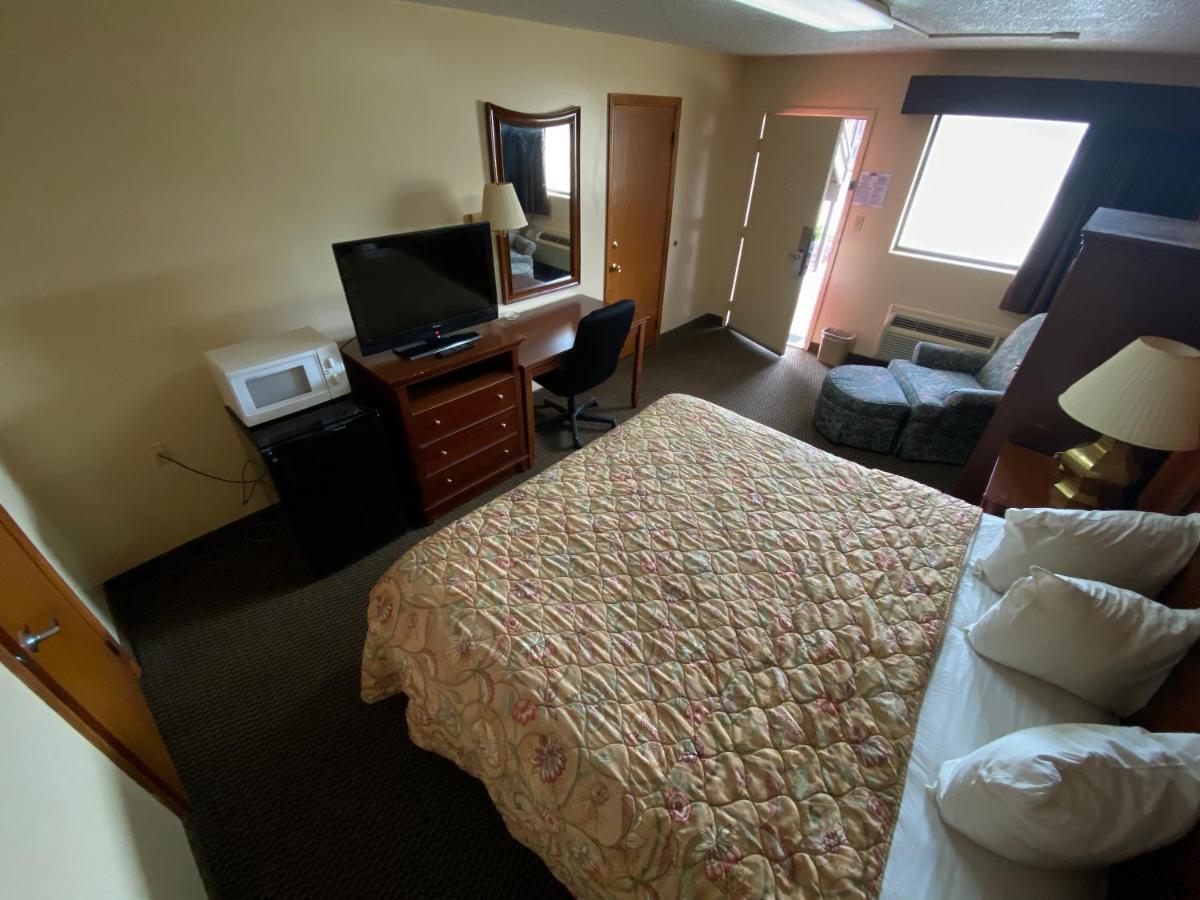Budget Host Inn - Baxley Экстерьер фото